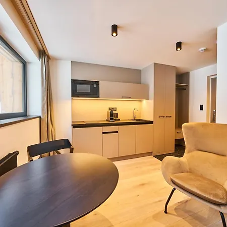 Labska 20 - Apartmanovy Dum דירה *